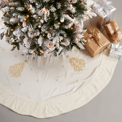 1554 Embroidered Christmas Tree Skirt