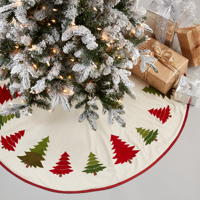 1958 Embroidered Christmas Tree Skirt