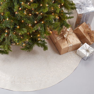 493 Embroidered Design Tree Skirt